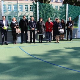 Novému ihrisku sa tešia už aj študenti gymnázia v.b. nedožerského v prievidzi a soš v partizánskom - IMG_6433