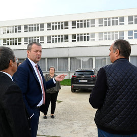 Zväčšiť fotografiu - Novomestská priemyslovka má zmodernizovanú kuchyňu s jedálňou i dielne - 20210902_TSK_skoly_108w