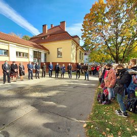 Zväčšiť fotografiu - Novomestské gymnázium je už 50 rokov pridruženou školou unesco - 20211026_120919