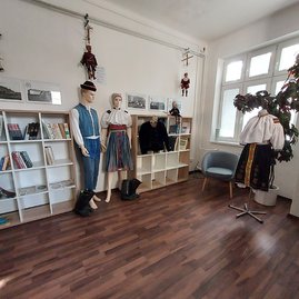 Zväčšiť fotografiu - Novomestské gymnázium je už 50 rokov pridruženou školou unesco - 20211026_122800