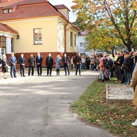 Zväčšiť fotografiu - Novomestské gymnázium je už 50 rokov pridruženou školou unesco - IMG_3324