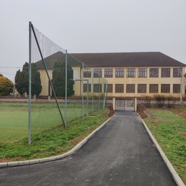 Zväčšiť fotografiu - Novomestské gymnázium má nový vstup do areálu školy - IMG_20221111_085148