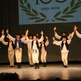 Novomestské gymnázium ocenilo bývalých i súčasných zamestnancov školy - IMG_0604