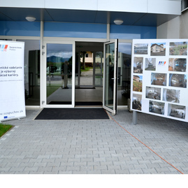 Zväčšiť fotografiu - Nový školský rok na dvoch stredných školách otvoril trenčiansky župan - DSC_0490u