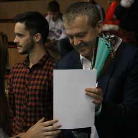 O pohár predsedu tsk premiérovo zabojovali aj dievčenské florbalové tímy stredných škôl - IMG_0131