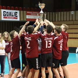 O pohár predsedu tsk premiérovo zabojovali aj dievčenské florbalové tímy stredných škôl - IMG_0178