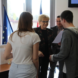 O prvenstvo v medzinárodnej dejepisnej súťaži zabojovali študenti zo 14 gymnázií trenčianskeho kraja - IMG_0061