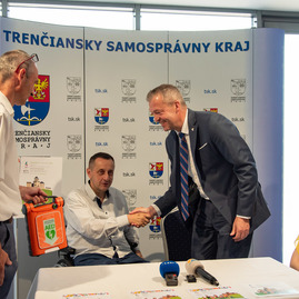 Zväčšiť fotografiu - Odštartoval týždeň paralympijského športu v trenčianskom kraji! - TSK_paratýždeň otvorenie_mini (13 of 35)