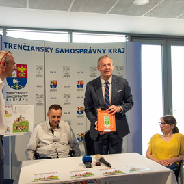 Zväčšiť fotografiu - Odštartoval týždeň paralympijského športu v trenčianskom kraji! - TSK_paratýždeň otvorenie_mini (14 of 35)