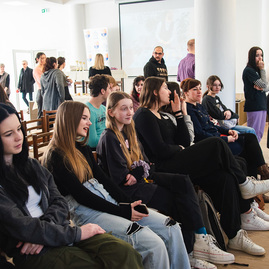 Zväčšiť fotografiu - Palacinkami popularizujú varenie medzi školákmi - TSK_SOŠ PAR_palacinky_mini (61 of 90)