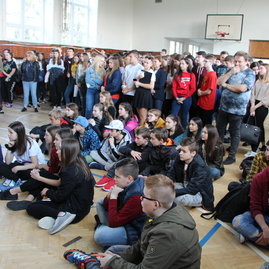 Participatívne rozpočty sa prehupli do ďalšej fázy, dubnickí gymnazisti spoznali víťazné projekty - IMG_0544