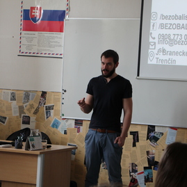 Participatívne rozpočty sa prehupli do ďalšej fázy, dubnickí gymnazisti spoznali víťazné projekty - IMG_0614