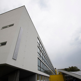 Po letných prázdninách žiakov privítala nová telocvičňa a jedna z najmodernejších školských budov - 20180903_TN_TSK_skoly_088w