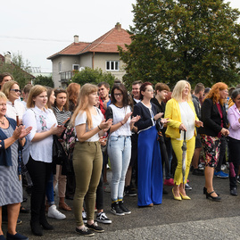 Po letných prázdninách žiakov privítala nová telocvičňa a jedna z najmodernejších školských budov - 20180903_TN_TSK_skoly_096w