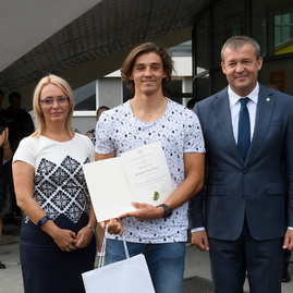 Po letných prázdninách žiakov privítala nová telocvičňa a jedna z najmodernejších školských budov - 20180903_TN_TSK_skoly_107w
