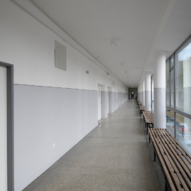Po letných prázdninách žiakov privítala nová telocvičňa a jedna z najmodernejších školských budov - 20180903_TN_TSK_skoly_129w