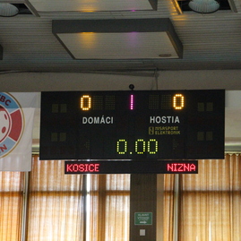 Po stredoškolákoch spoznáme školského majstra slovenska vo florbale aj medzi žiakmi základných škôl. v trenčíne odštartovali celoslovenské majstrovstvá. - IMG_2285