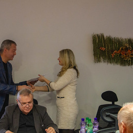 Zväčšiť fotografiu - Počet stredoškolákov na župných školách rastie - TSK_školská rada_10_23_mini (3 of 14)
