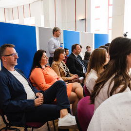 Zväčšiť fotografiu - Podpisom memoranda spečatili prvý krok k vytvoreniu unikátneho kempusu - TSK_EDUTECH podpis memoranda_mini-18