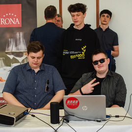 Zväčšiť fotografiu - Podpisom memoranda spečatili prvý krok k vytvoreniu unikátneho kempusu - TSK_EDUTECH podpis memoranda_mini-43