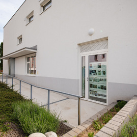 Zväčšiť fotografiu - Podpisom memoranda spečatili prvý krok k vytvoreniu unikátneho kempusu - TSK_EDUTECH podpis memoranda_mini-62