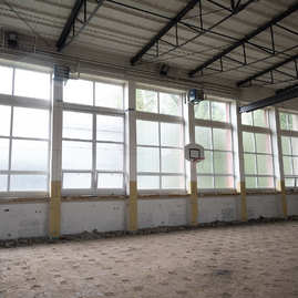 Zväčšiť fotografiu - Považskobystrické gymnázium bude mať dve moderné športoviská - 20220919_PB_Gymnazium_018w