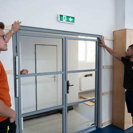 Zväčšiť fotografiu - Považskobystrické gymnázium s novými športoviskami! - 20230522_TSK_059w