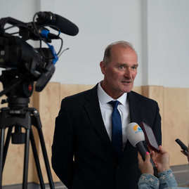 Zväčšiť fotografiu - Považskobystrické gymnázium s novými športoviskami! - 20230522_TSK_082w