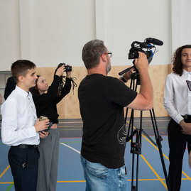 Zväčšiť fotografiu - Považskobystrické gymnázium s novými športoviskami! - 20230522_TSK_086w