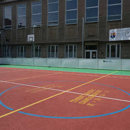Zväčšiť fotografiu - Považskobystrické gymnázium s novými športoviskami! - 20230522_TSK_098w