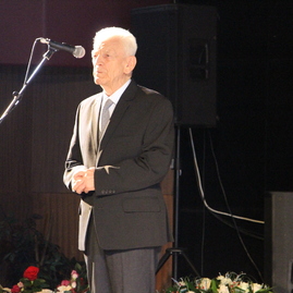 Pôvodne škola bez vlastných priestorov, dnes jedna z najlepších stredných odborných škôl na slovensku. obchodná akadémia v považskej bystrici oslávila 50. výročie - IMG_0034