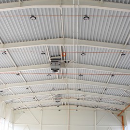 Práce na rekonštrukcii soš e. belluša v trenčíne a výstavbe telocvične športového gymnázia finišujú. akými zmenami od minulého roka prešli? pozrite sa sami! - IMG_9548