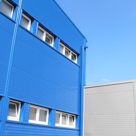 Práce na rekonštrukcii soš e. belluša v trenčíne a výstavbe telocvične športového gymnázia finišujú. akými zmenami od minulého roka prešli? pozrite sa sami! - IMG_9614