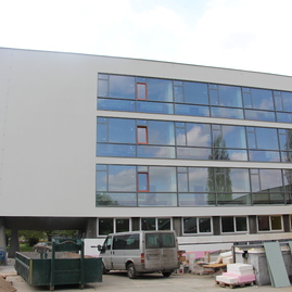 Práce na rekonštrukcii soš e. belluša v trenčíne a výstavbe telocvične športového gymnázia finišujú. akými zmenami od minulého roka prešli? pozrite sa sami! - SOS_STAVEBNA_REKONSTRUKCIA (11)