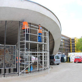 Práce na rekonštrukcii soš e. belluša v trenčíne a výstavbe telocvične športového gymnázia finišujú. akými zmenami od minulého roka prešli? pozrite sa sami! - SOS_STAVEBNA_REKONSTRUKCIA (12)