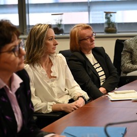 Zväčšiť fotografiu - Opäť je tu súťaž vráťme knihy do škôl - Pracovné stretnutie s CPP Trenčín_17