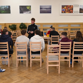 Zväčšiť fotografiu - Premiérovo darovali krv aj športovci - DSC_6570