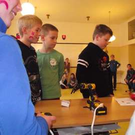 Prezentácia soš trenčín v zš golianova v banskej bystrici - DSCF7849-800