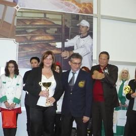 Prušťania v bratislave súťažili o „najlepší bratislavský rožok 2015“ - P1160958