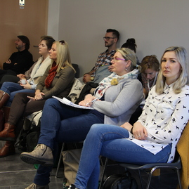 Prvé spoločné školenie koordinátorov župných stredných škôl zapojených do participatívnych rozpočtov oživil praktický workshop - IMG_0038
