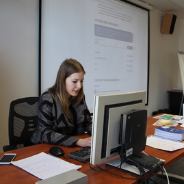 Prvé spoločné školenie koordinátorov župných stredných škôl zapojených do participatívnych rozpočtov oživil praktický workshop - IMG_0069