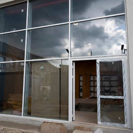 Zväčšiť fotografiu - Púchovské gymnázium s originálnym športoviskom - 20230522_TSK_193w