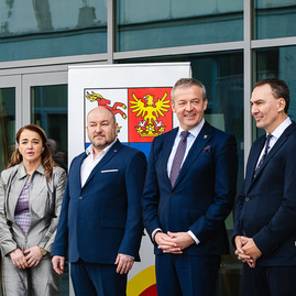 Zväčšiť fotografiu - Regionálna hokejová akadémia v trenčíne ponesie meno richarda pavlikovského