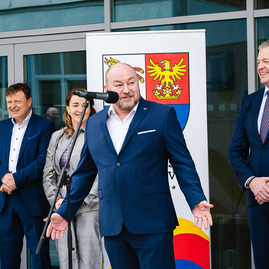 Zväčšiť fotografiu - Regionálna hokejová akadémia v trenčíne ponesie meno richarda pavlikovského