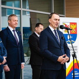 Zväčšiť fotografiu - Regionálna hokejová akadémia v trenčíne ponesie meno richarda pavlikovského