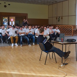 Regionálne kolo autoopravár junior 2015 v soš j.ribaya v bánovciach nad bebravou - P3110006