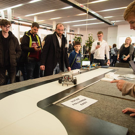 Zväčšiť fotografiu - Robotika nie je tabu ani pre dievčatá - TSK_TRD_2023_mini-23