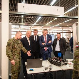 Zväčšiť fotografiu - Robotika nie je tabu ani pre dievčatá - TSK_TRD_2023_mini-32