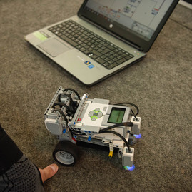 Zväčšiť fotografiu - Robotika nie je tabu ani pre dievčatá - TSK_TRD_2023_mini-37