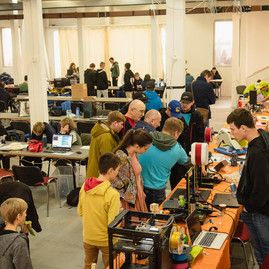 Zväčšiť fotografiu - Robotika nie je tabu ani pre dievčatá - TSK_TRD_2023_mini-49